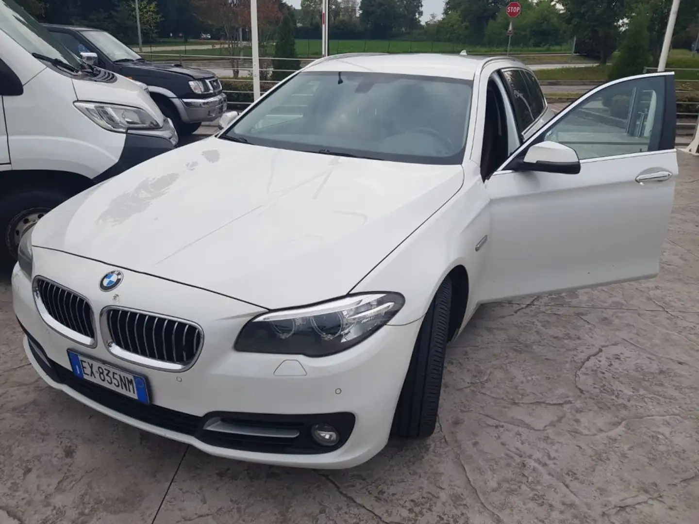 BMW 320 d cat Touring Futura Bianco - 2