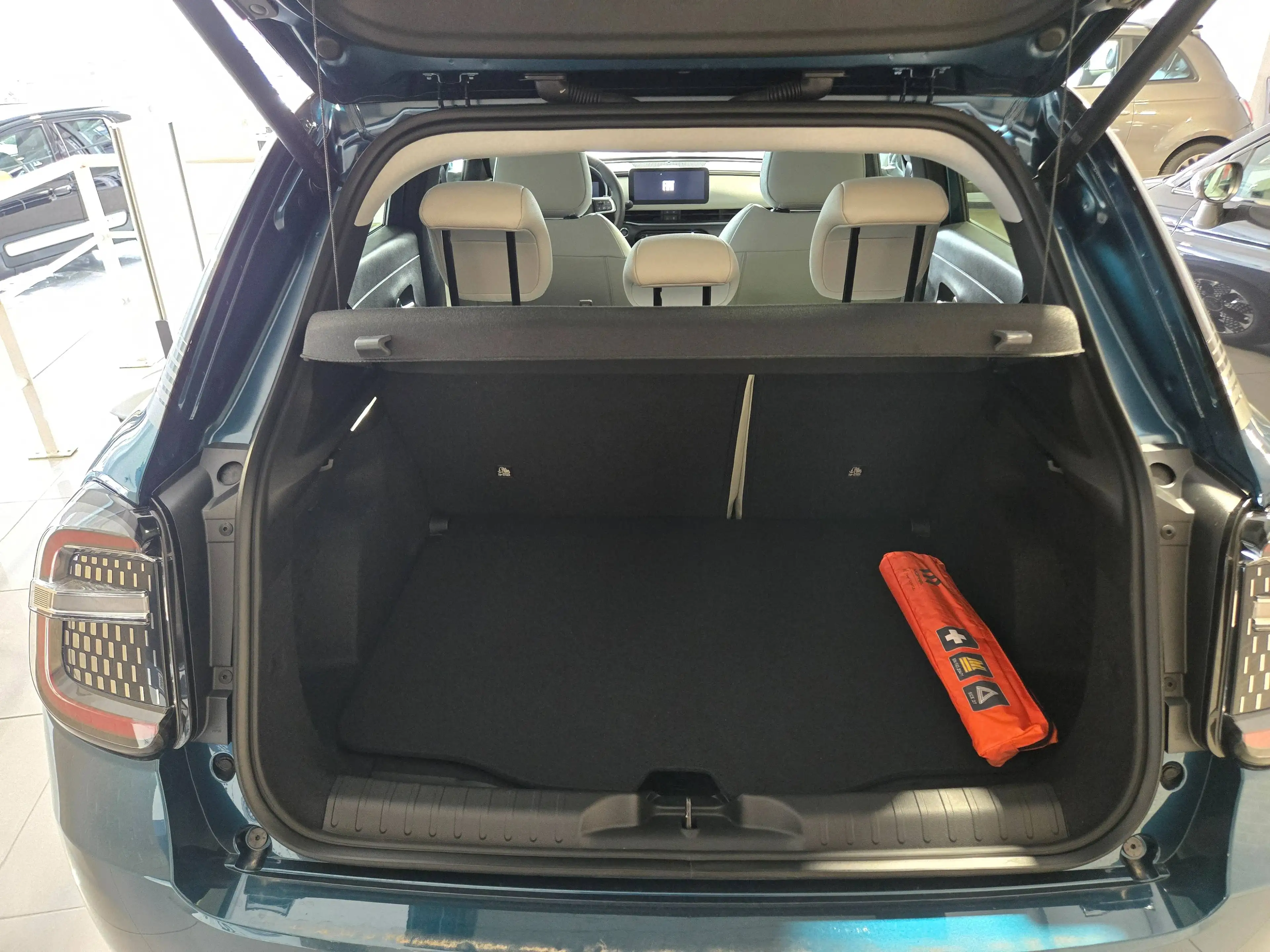 Fiat 600 600 1.2 Hybrid La Prima DCT La Prima — photo 3