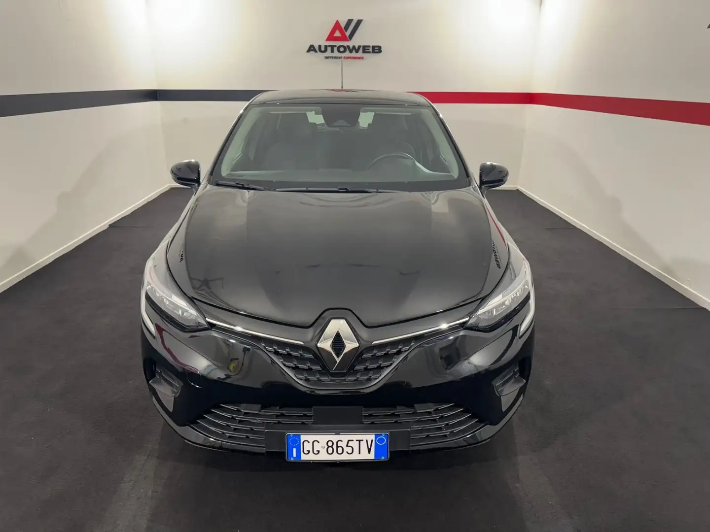 Renault Clio Full Hybrid E-Tech 140 CV 5 porte Intens Nero - 2