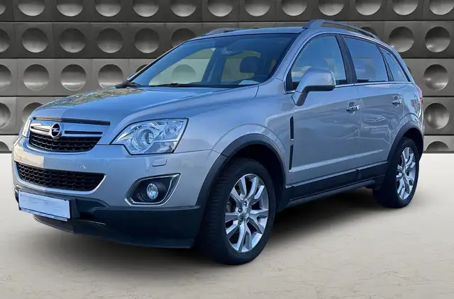 Opel Antara Cosmo 4x4 Leder Navi Xenon PDC Sitzh