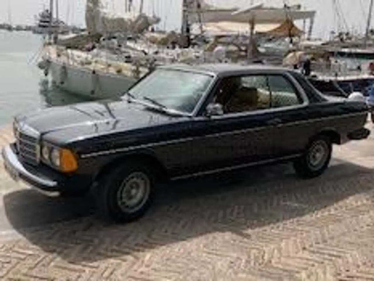 Mercedes-Benz 300CD, foto 1