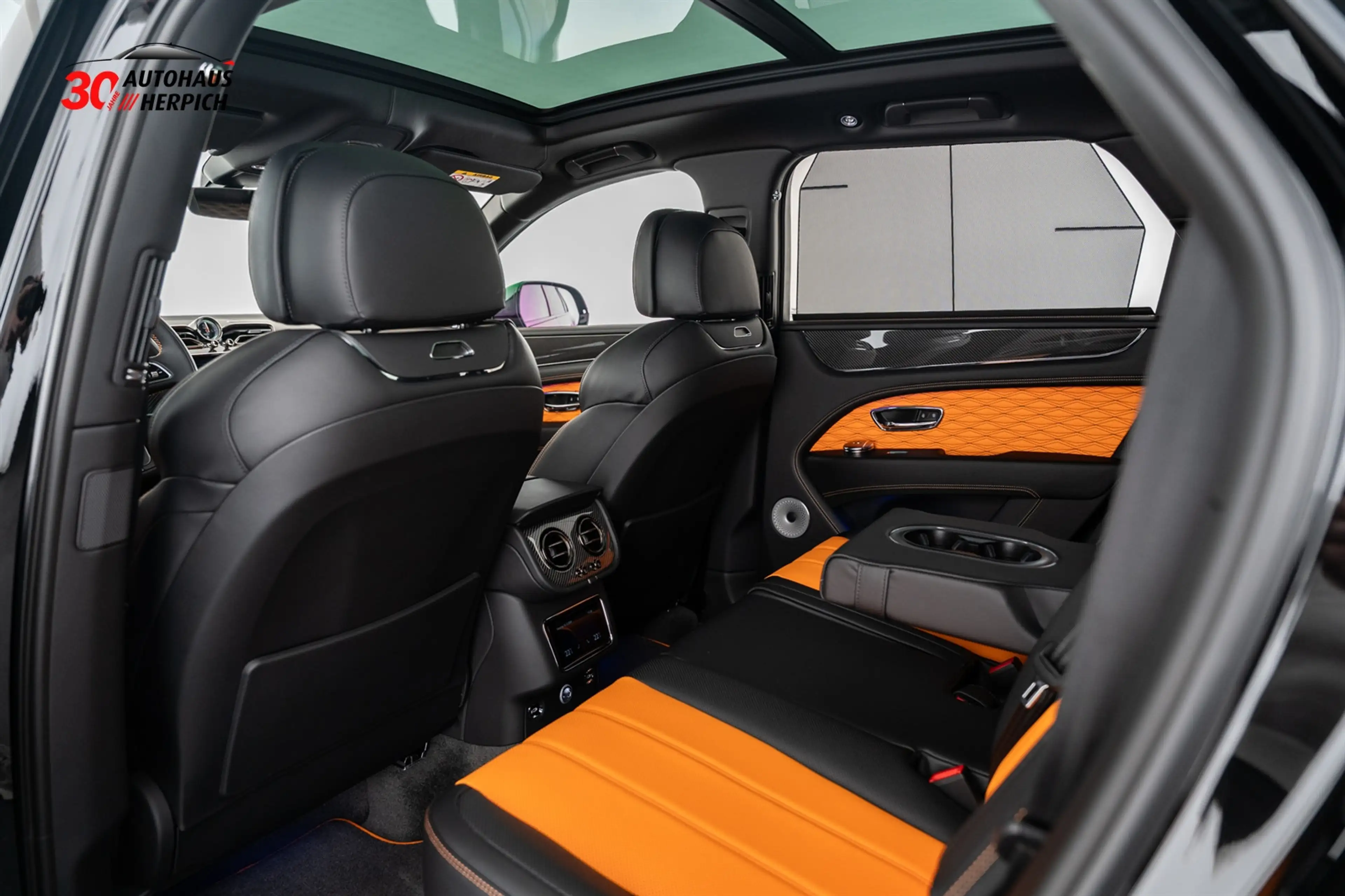 Bentley Bentayga Speed 23 Beluga & Mandarin Akrapovi? — photo 14