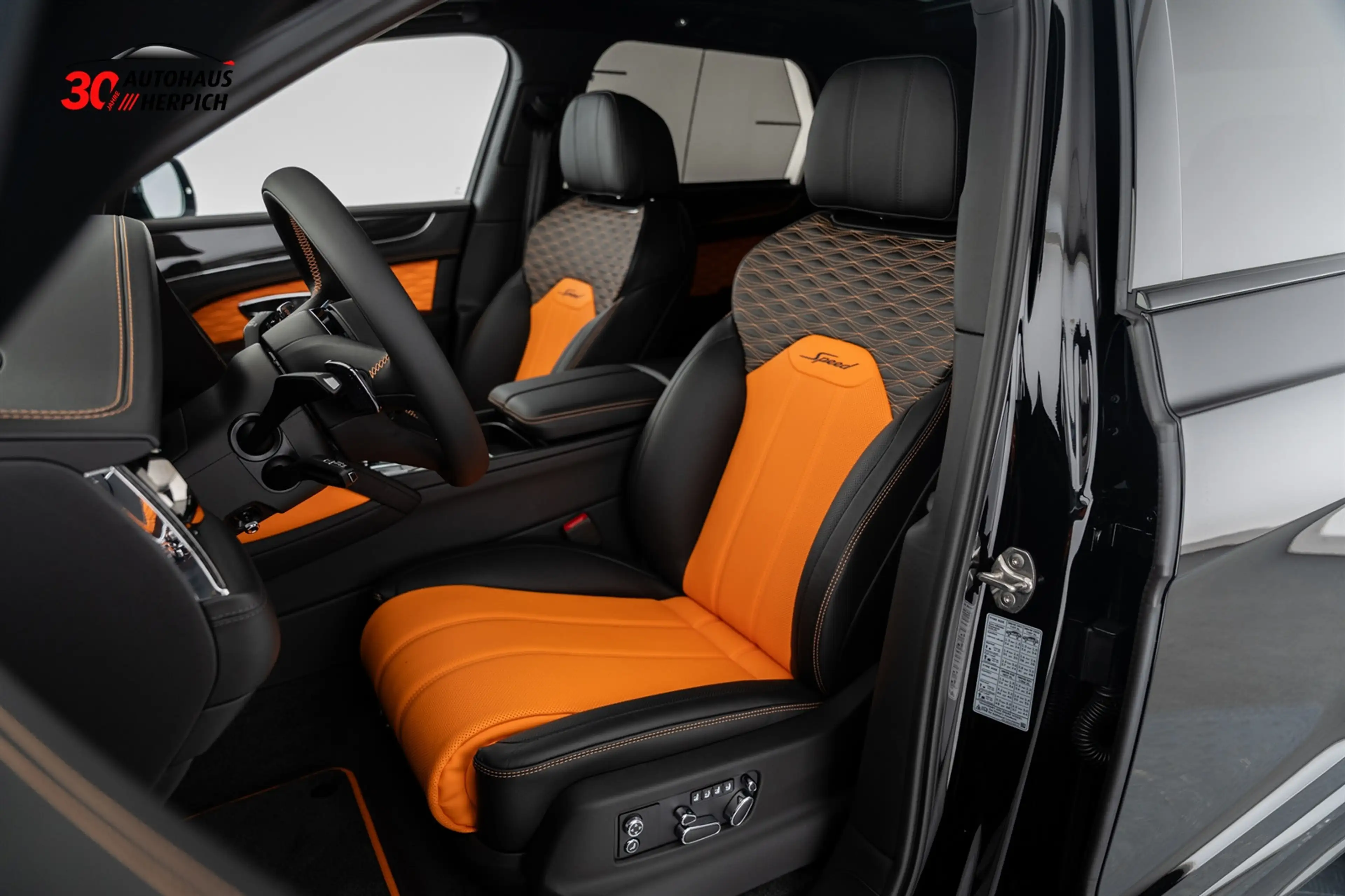 Bentley Bentayga Speed 23 Beluga & Mandarin Akrapovi? — photo 10