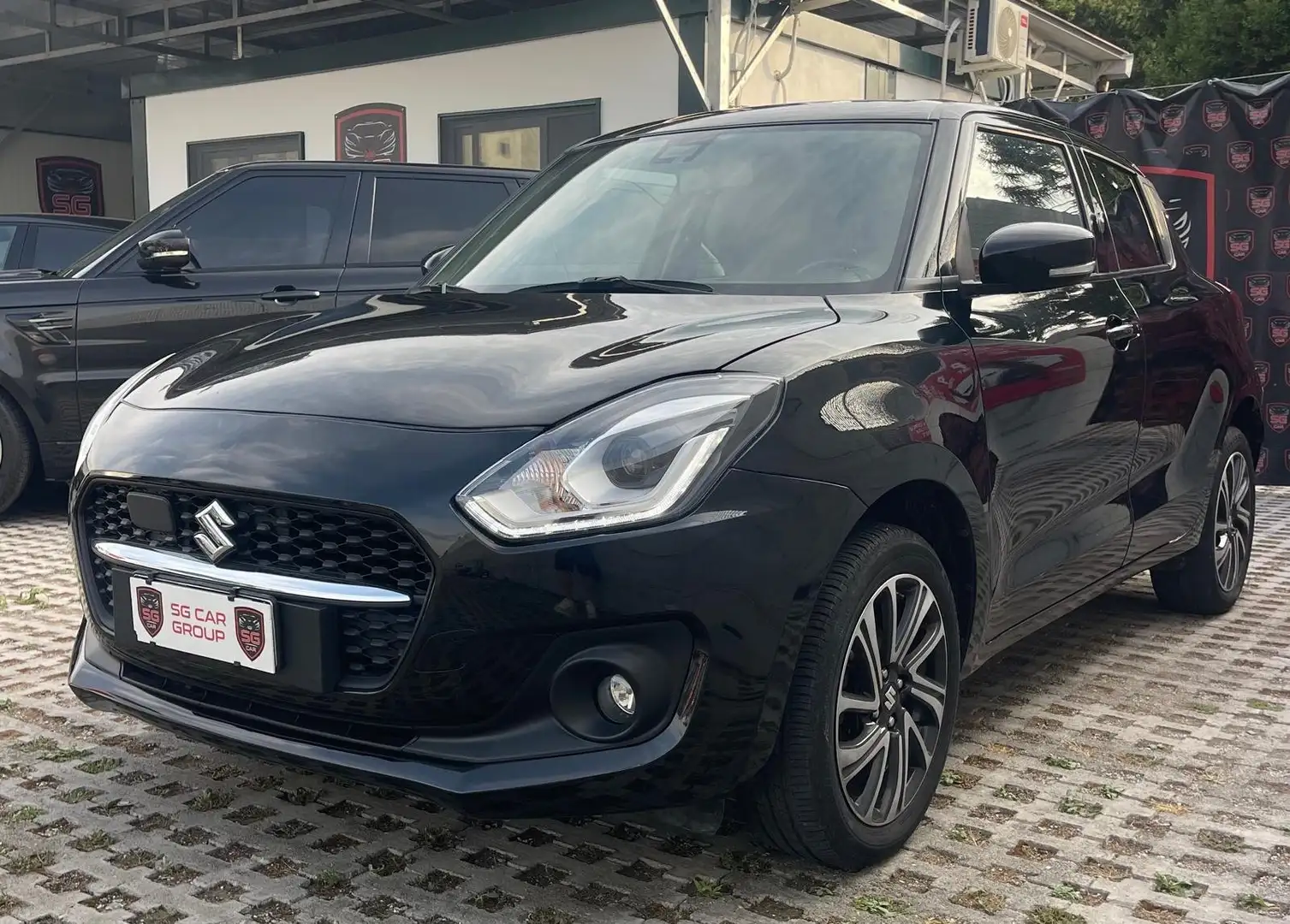 Suzuki Swift 4X4 Noir - 1