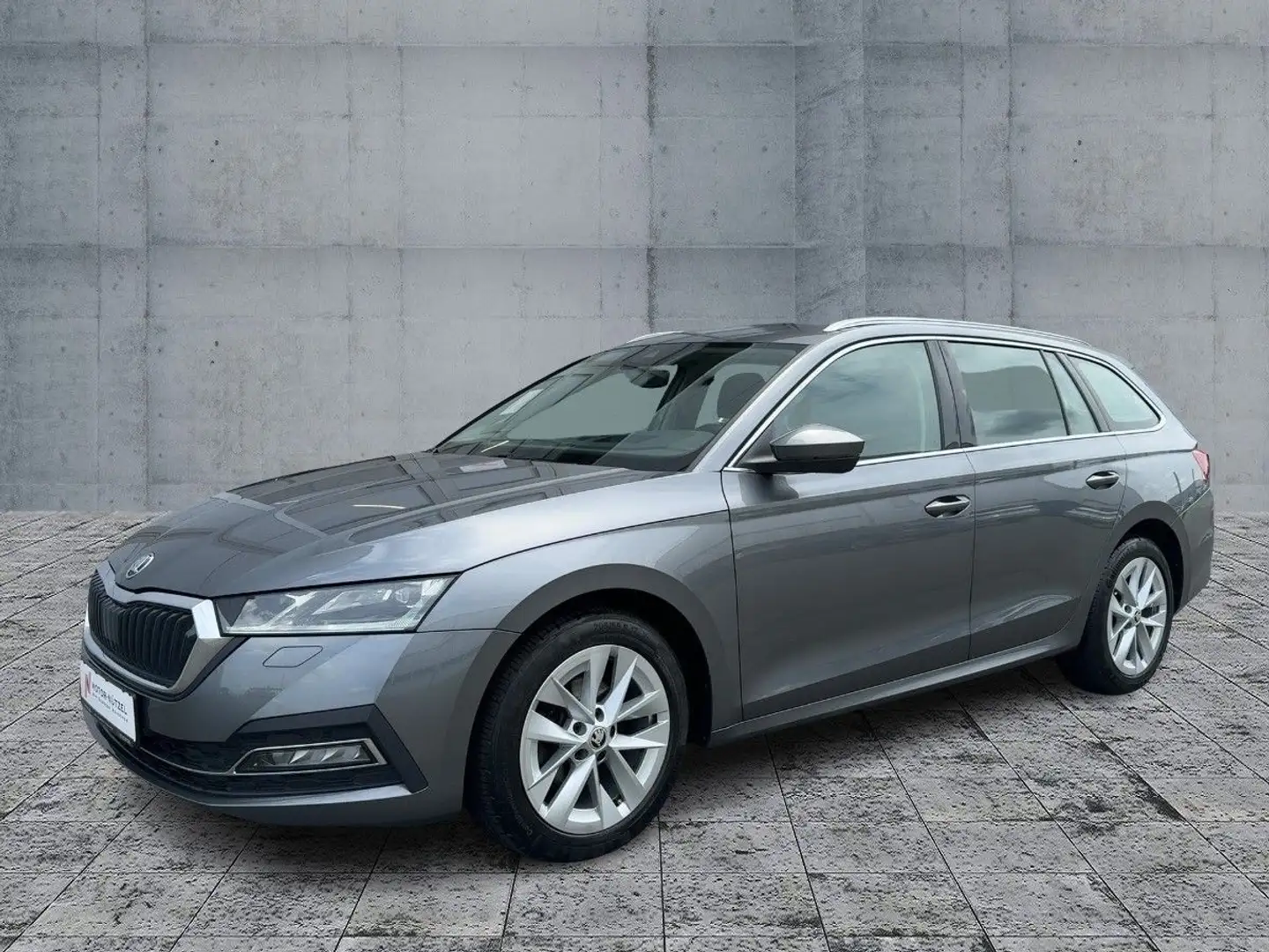Skoda Octavia Combi 2.0 TDI DSG STYLE MATRIX+NAVI+ACC Grau - 2