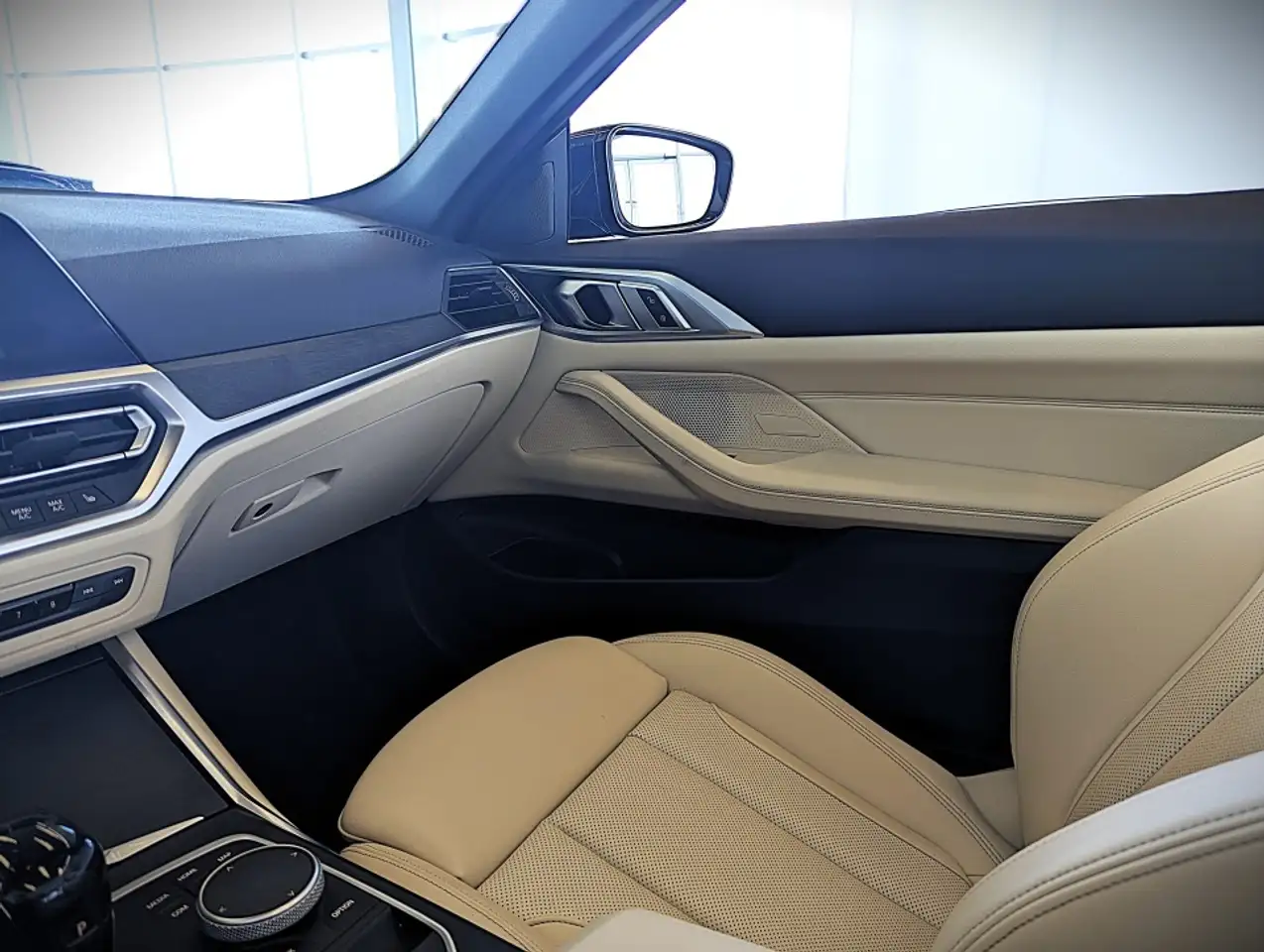 BMW 4 Series снимка BMW 4 Series