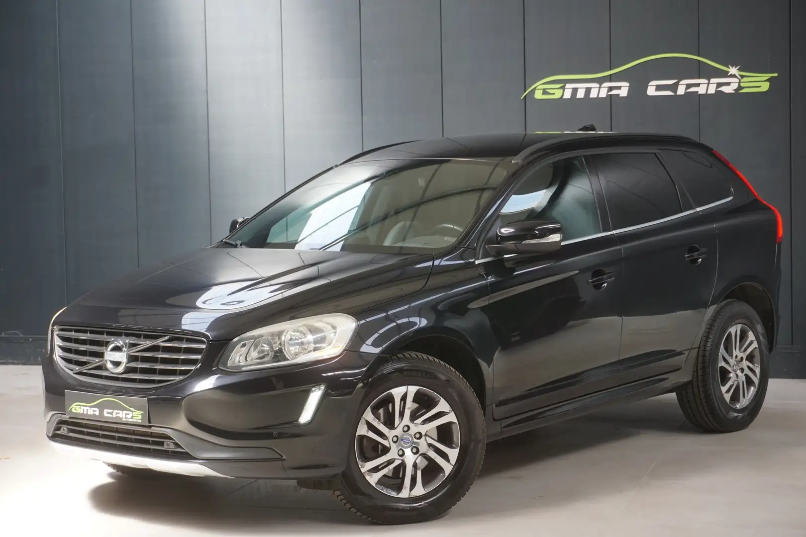 Volvo XC60 D3 Momentum-Airco-Navi-Leder-PDC-Garantie Noir - 1