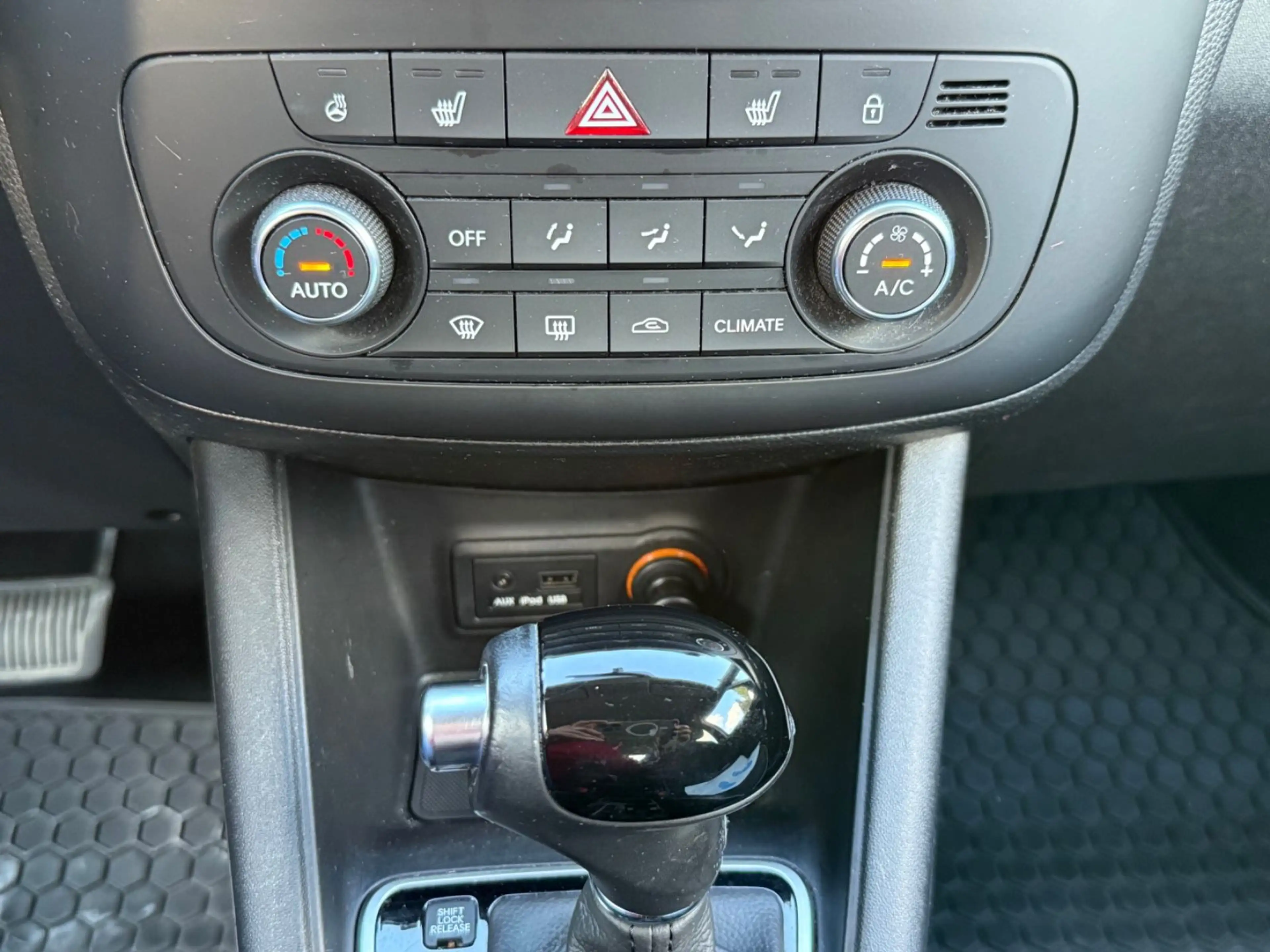 Kia Venga Dream Team — photo 15
