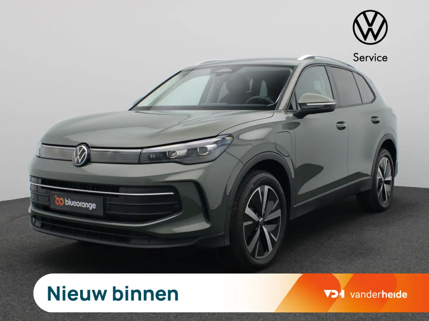 Volkswagen Tiguan 1.5 eHybrid Life Edition 204PK DSG Trekhaak, 19" L Groen - 1