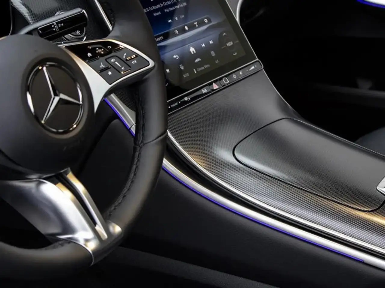 Mercedes-Benz GLC снимка Mercedes-Benz GLC