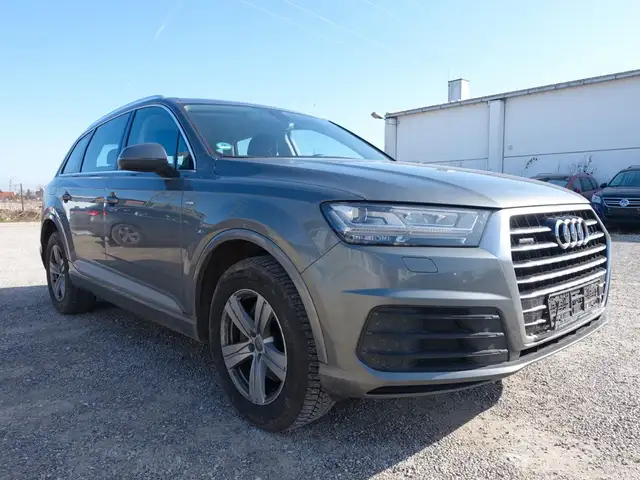 Audi Q7 3.0 TDI quattro tiptronic