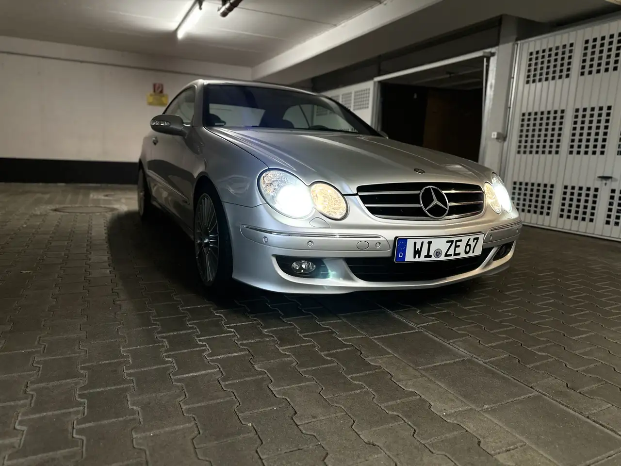 Mercedes-Benz CLK 500