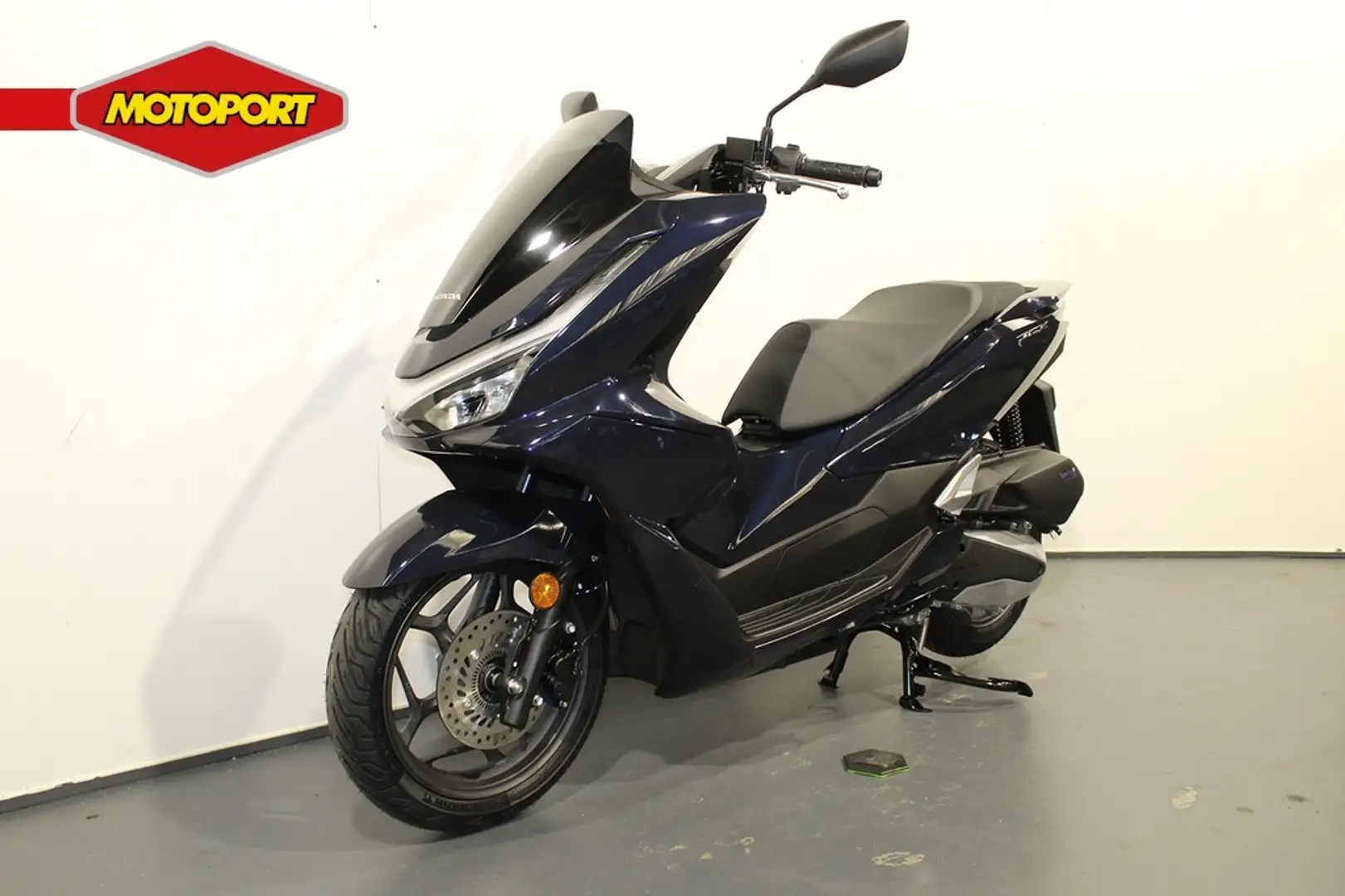 Honda PCX 125 Zwart - 2