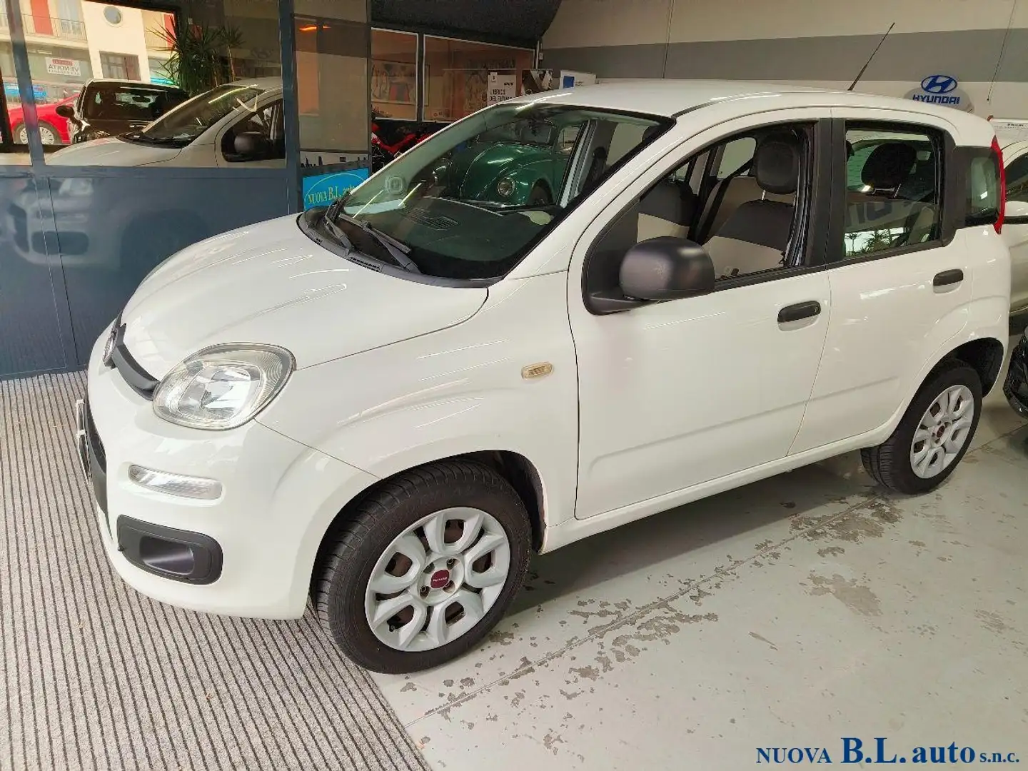 Fiat Panda 0.9 t.air t. natural power Pop 80cv E6 Bianco - 2
