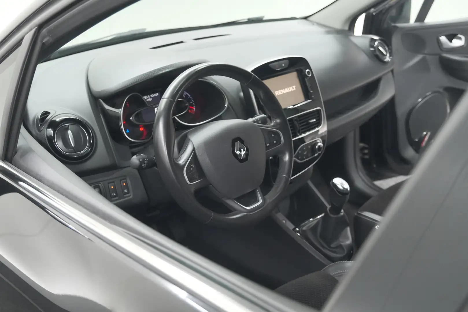 Renault Clio TCe 90 Intens | Camera | Navigatie | Allseason Ban Zwart - 2