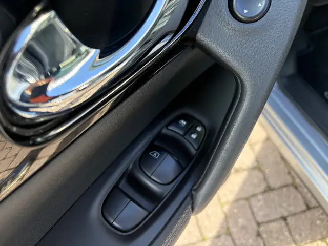Nissan Qashqai view 4
