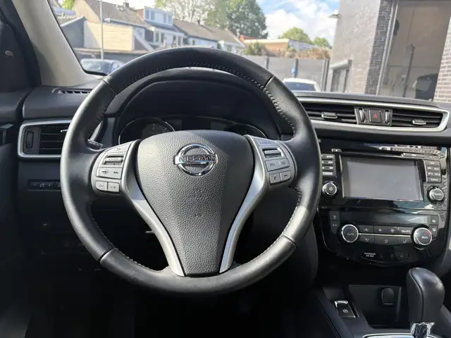 Nissan Qashqai view 2