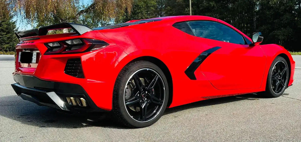 Corvette C8