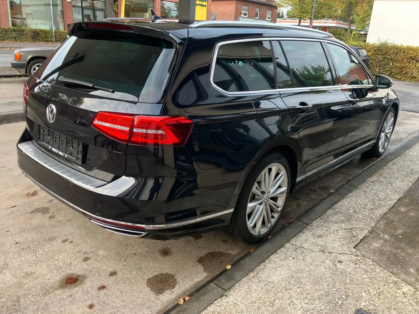 Volkswagen Passat Variant 2,0 TDI  R-Line Noir - 2