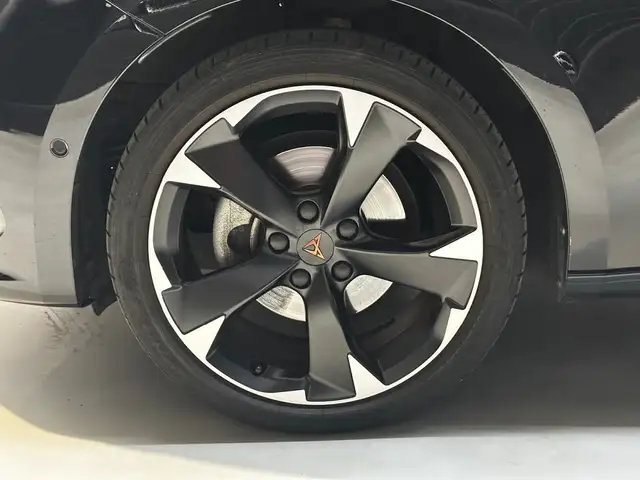Cupra Leon view 10