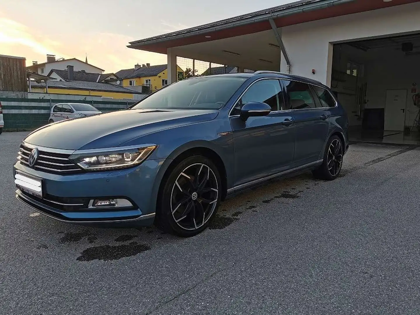 Volkswagen Passat Variant SCR Highline TDI 4Motion DSG Highline Blau - 1