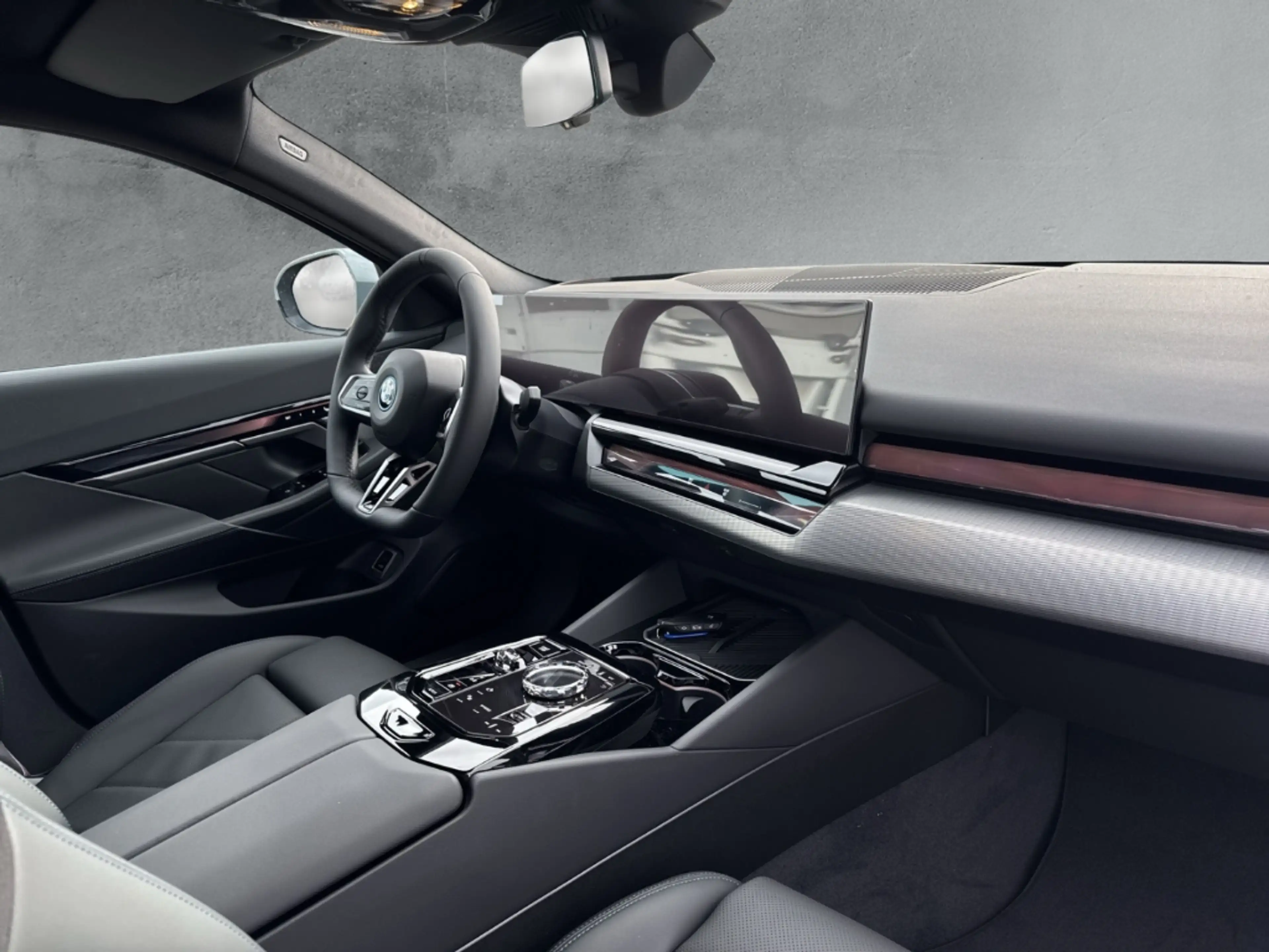 BMW i5 xDrive40 Limousine M Sport Pro LMR 20'' Park-Assis — photo 12