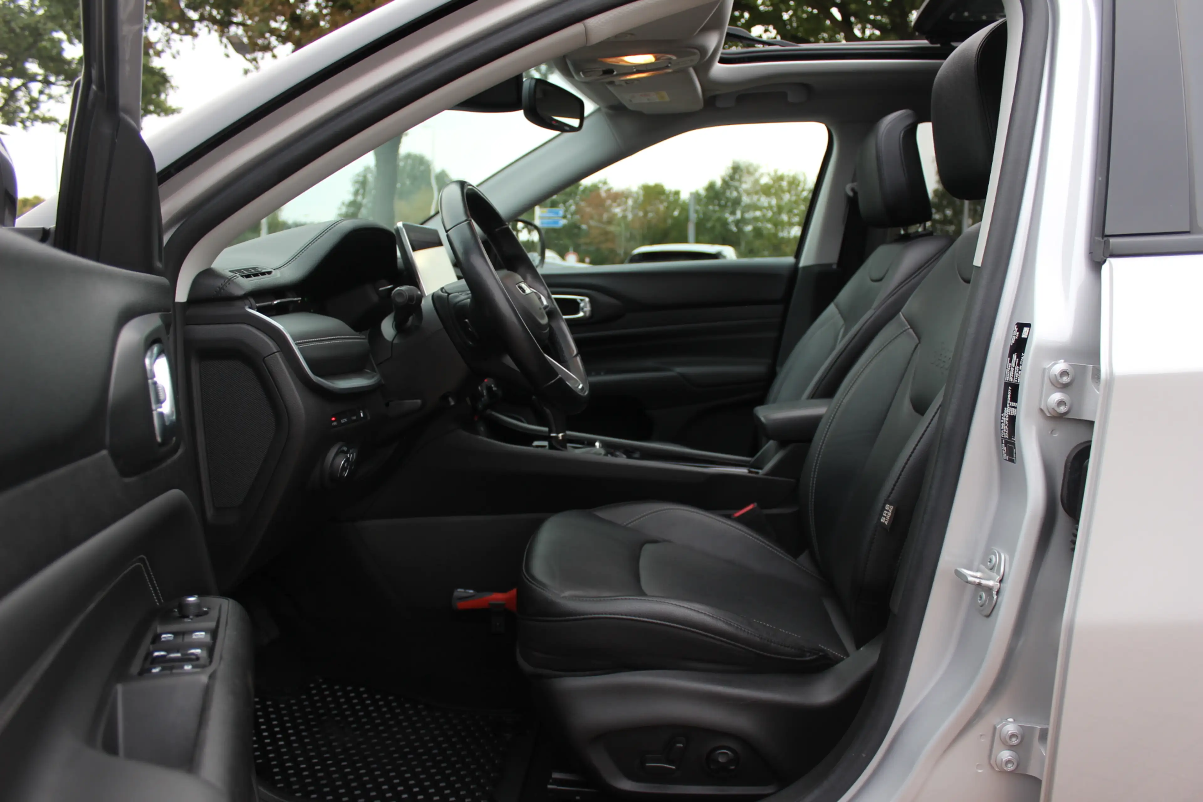 Jeep Compass 4xe 240 Plug-in Hybrid Electric S / Trekhaak / Pan — photo 10