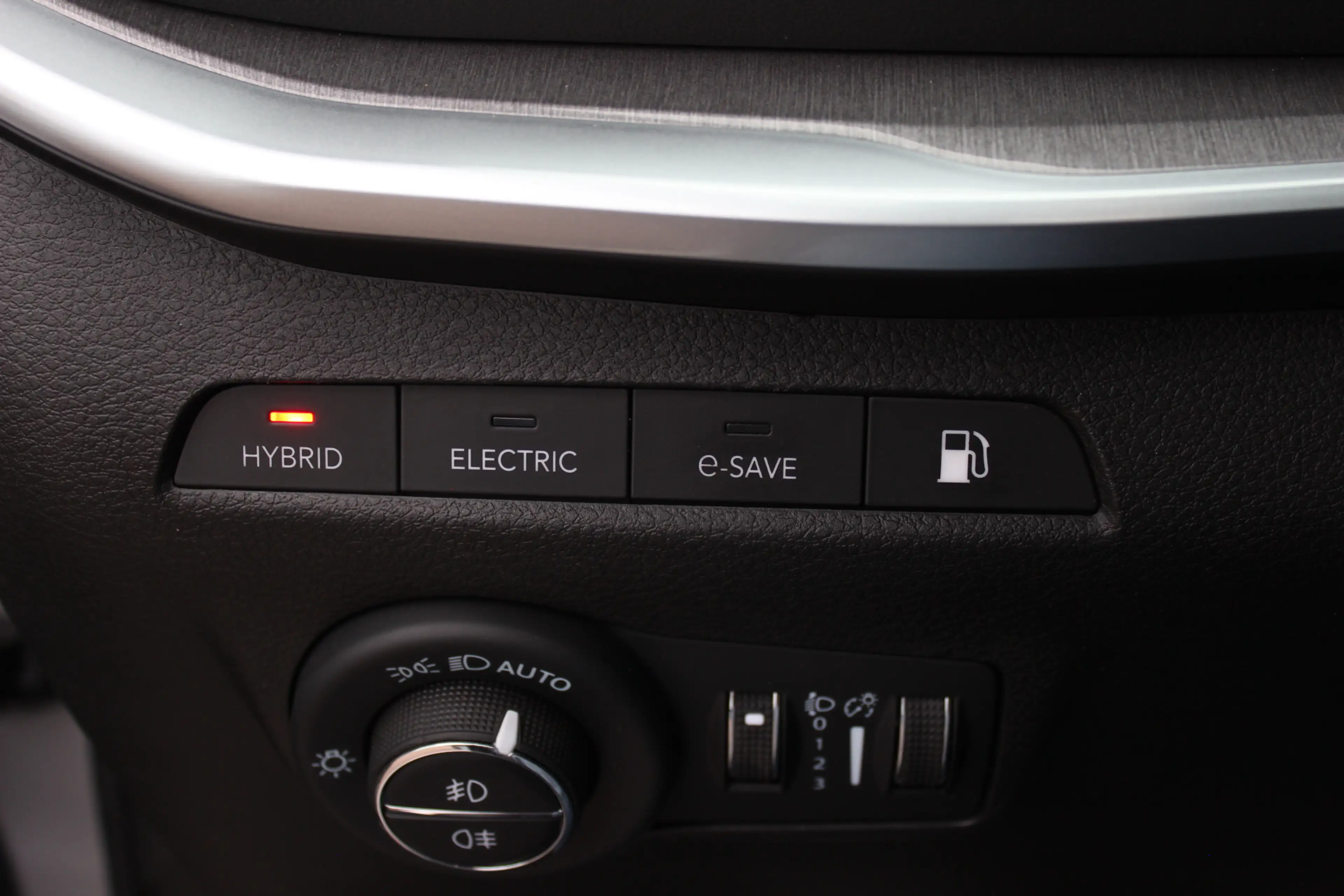 Jeep Compass 4xe 240 Plug-in Hybrid Electric S / Trekhaak / Pan — photo 37