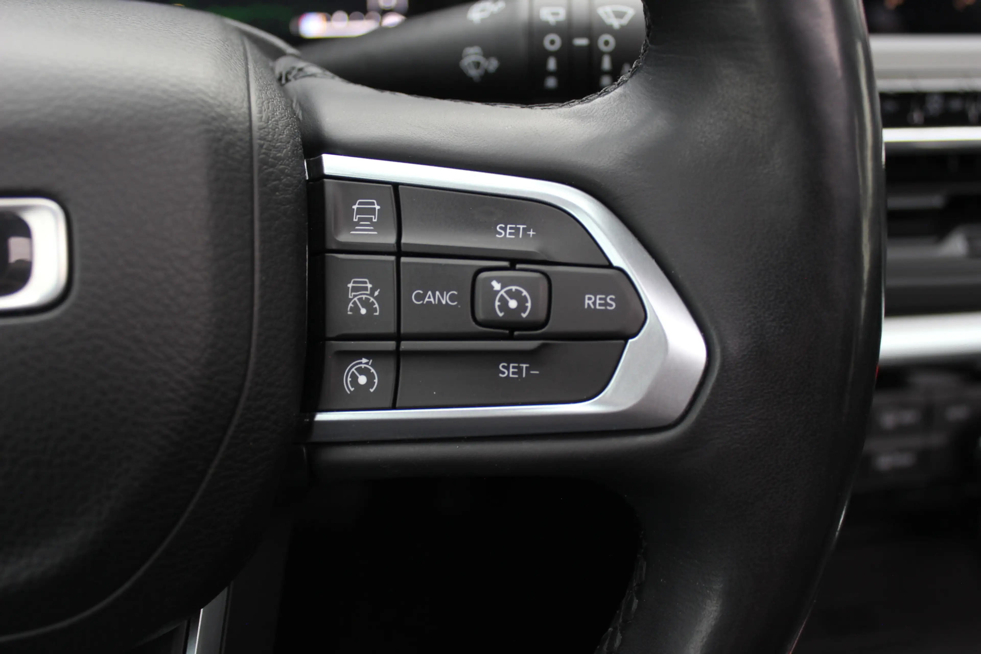 Jeep Compass 4xe 240 Plug-in Hybrid Electric S / Trekhaak / Pan — photo 36
