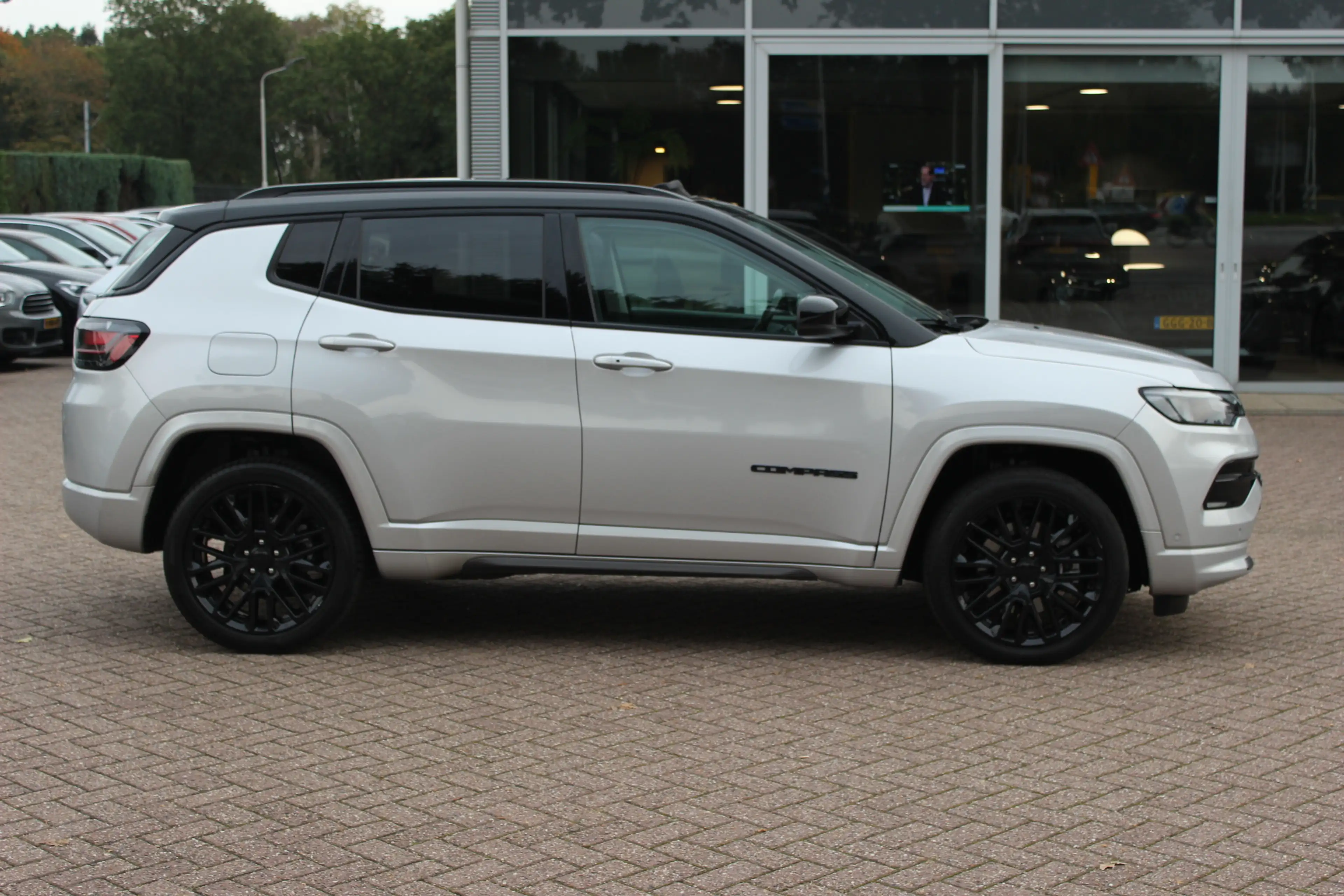 Jeep Compass 4xe 240 Plug-in Hybrid Electric S / Trekhaak / Pan — photo 5