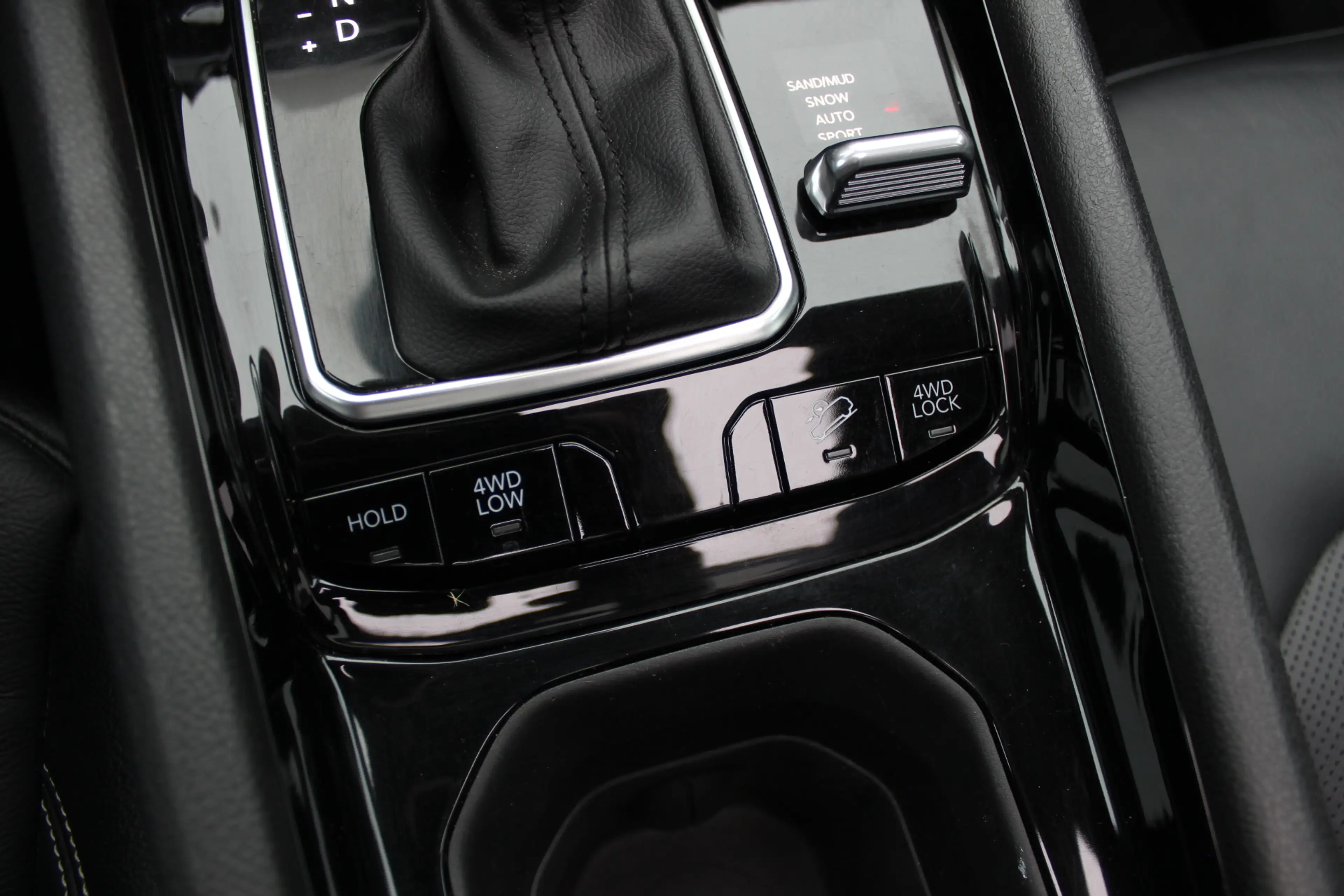 Jeep Compass 4xe 240 Plug-in Hybrid Electric S / Trekhaak / Pan — photo 32