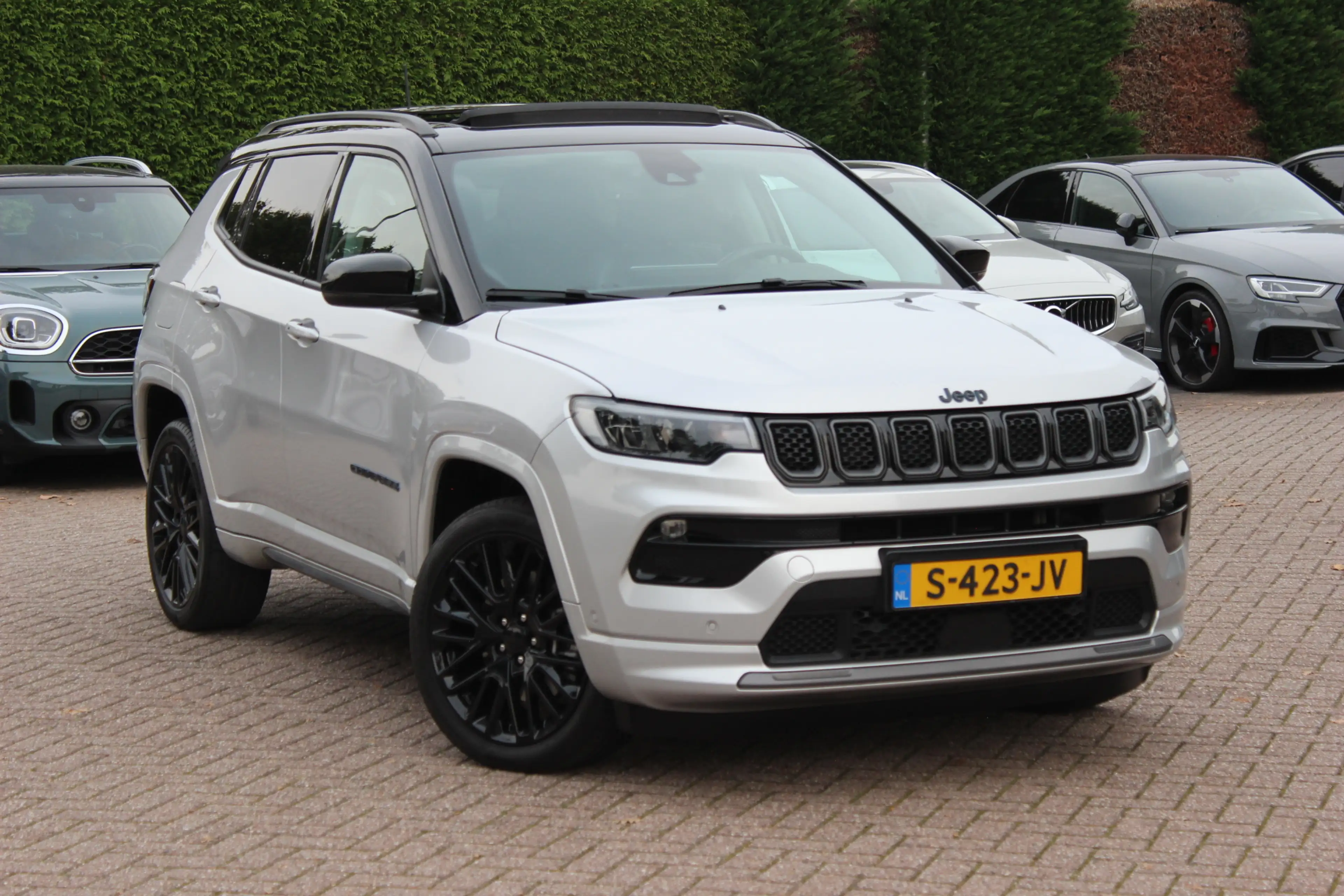 Jeep Compass 4xe 240 Plug-in Hybrid Electric S / Trekhaak / Pan — photo 39