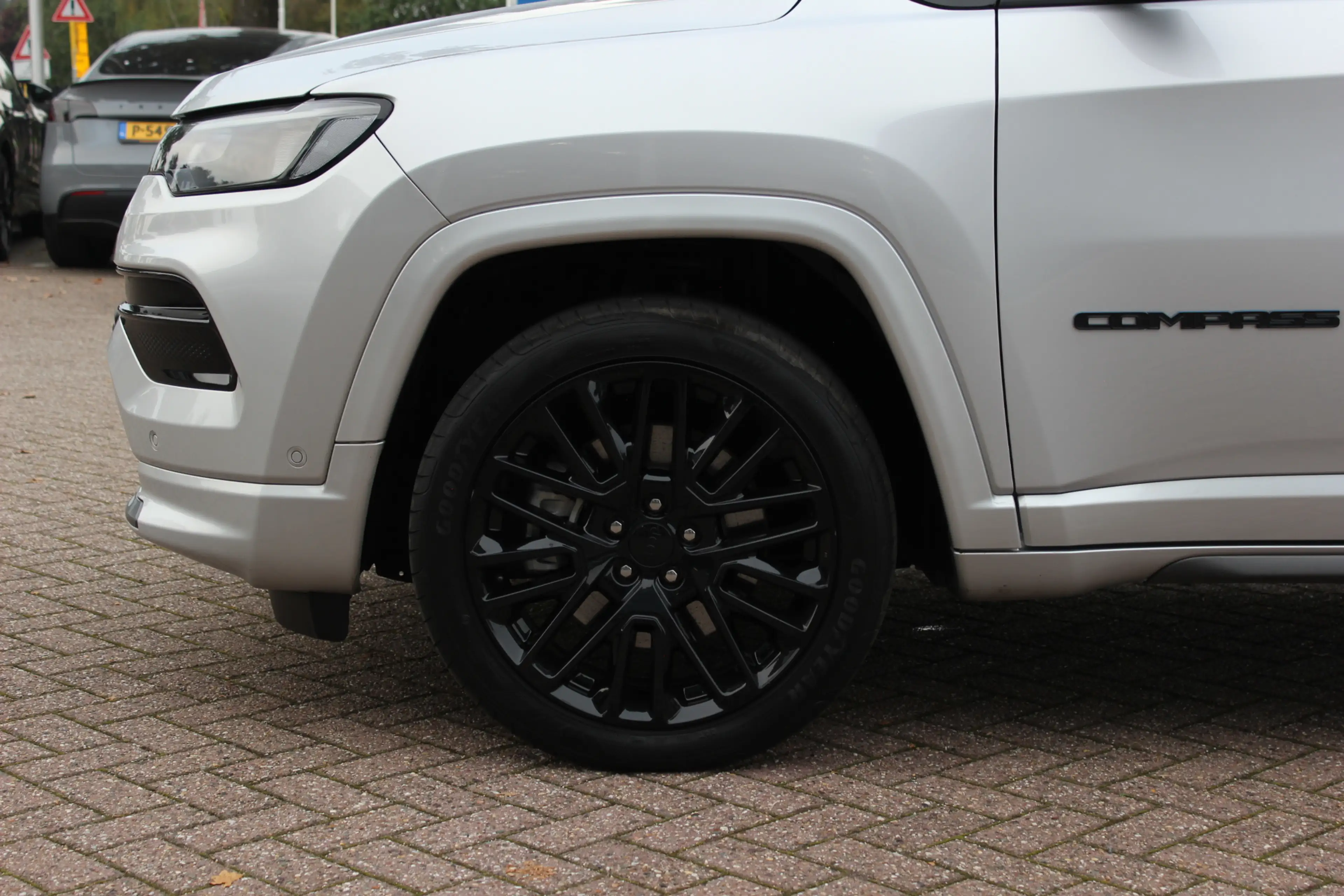 Jeep Compass 4xe 240 Plug-in Hybrid Electric S / Trekhaak / Pan — photo 14