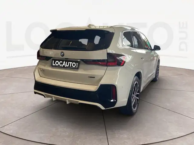 BMW X1 view 4