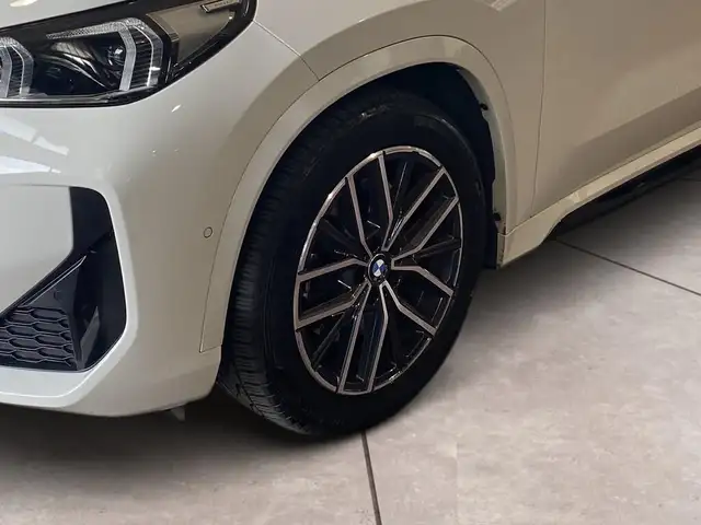 BMW X1 view 15