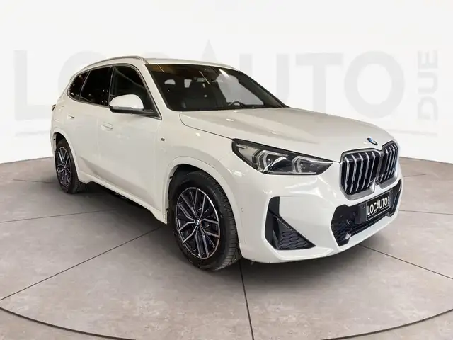 BMW X1 view 3