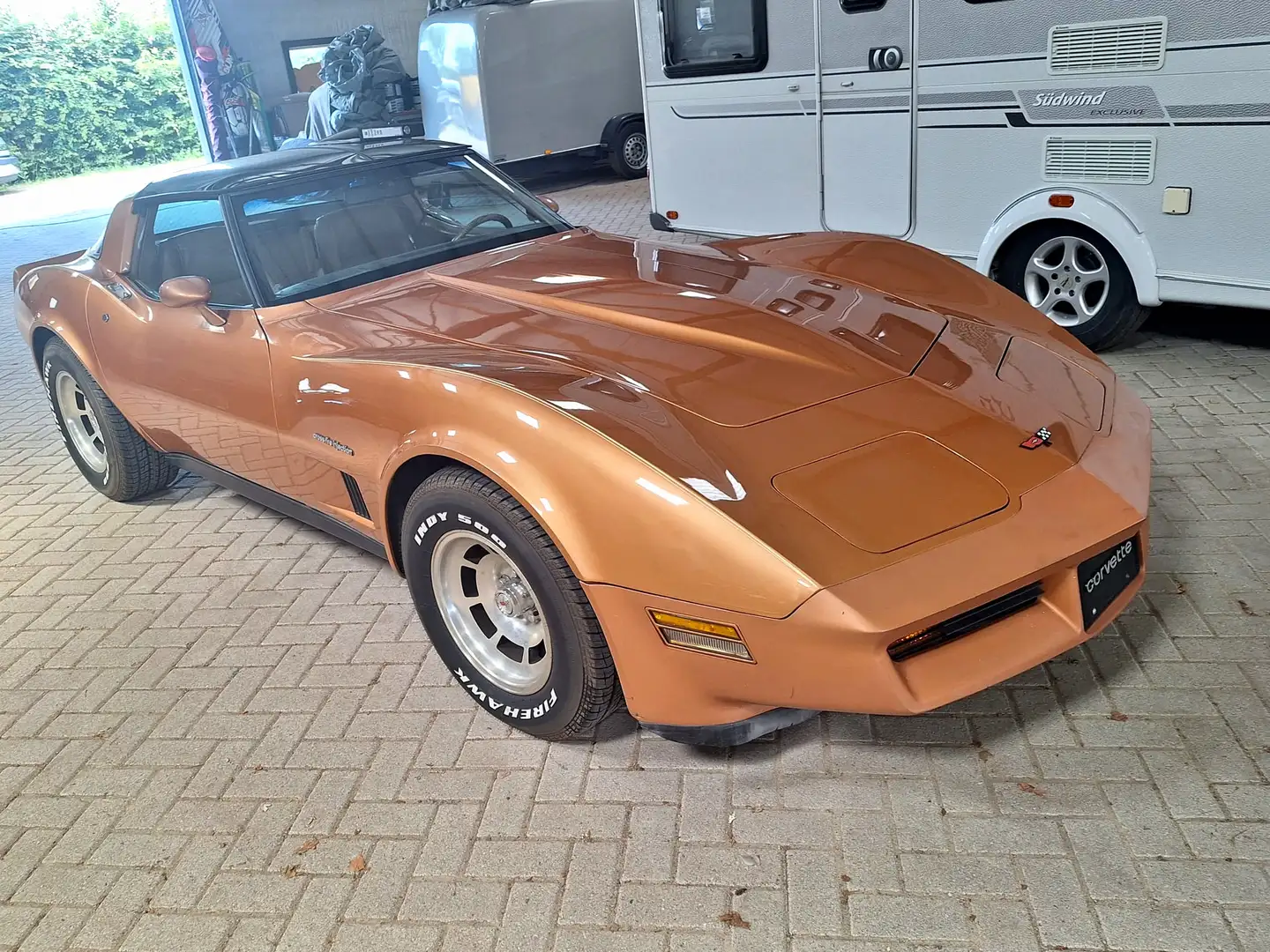 Corvette C3 Crossfire Injection Oro - 1
