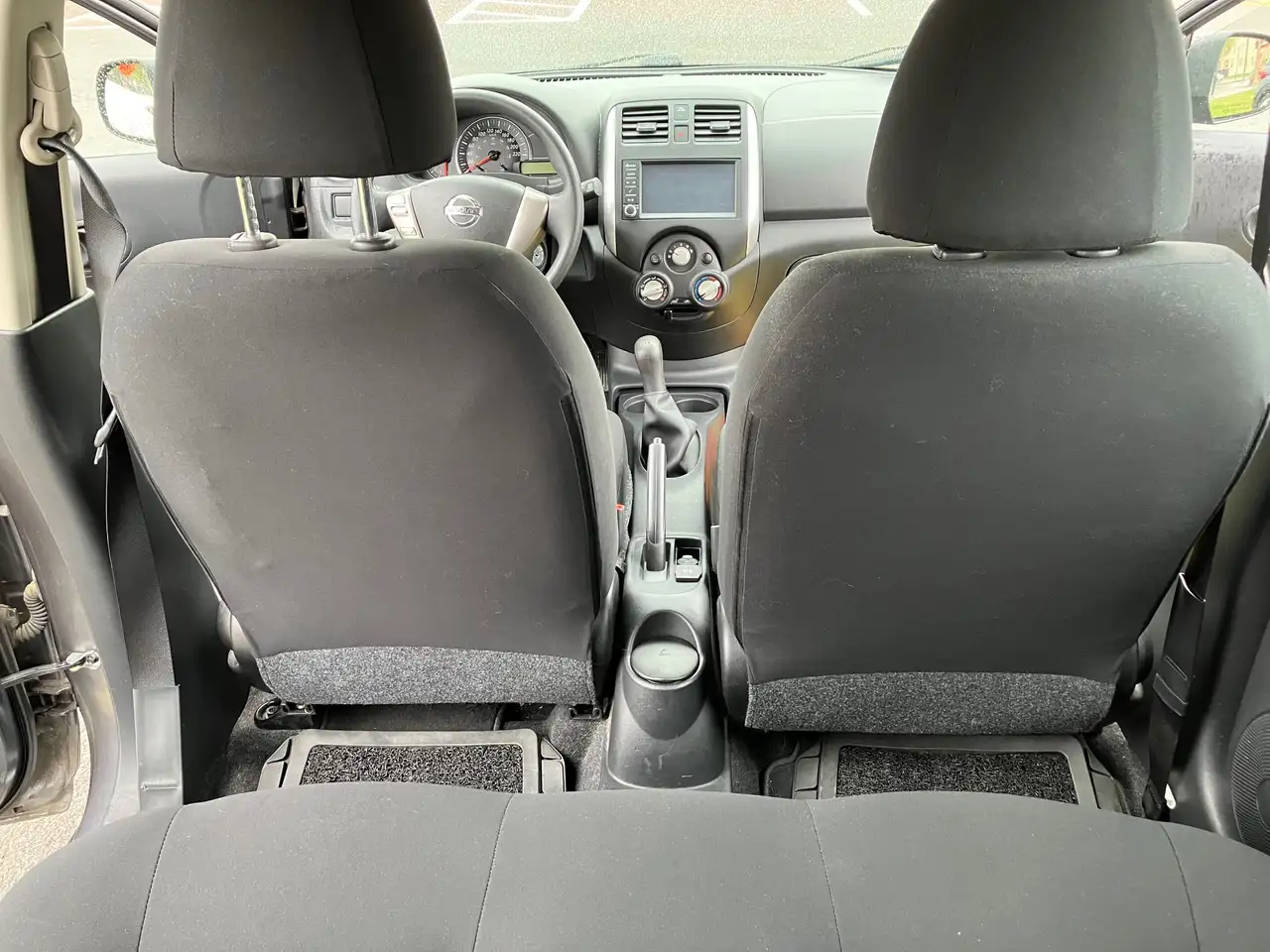 Nissan Micra снимка Nissan Micra