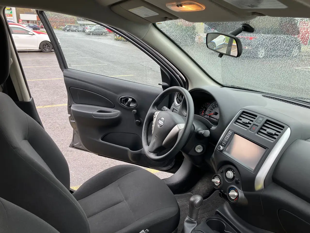 Nissan Micra снимка Nissan Micra
