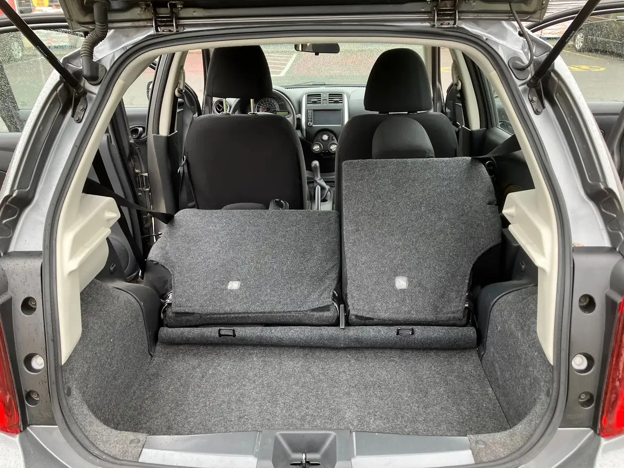 Nissan Micra снимка Nissan Micra