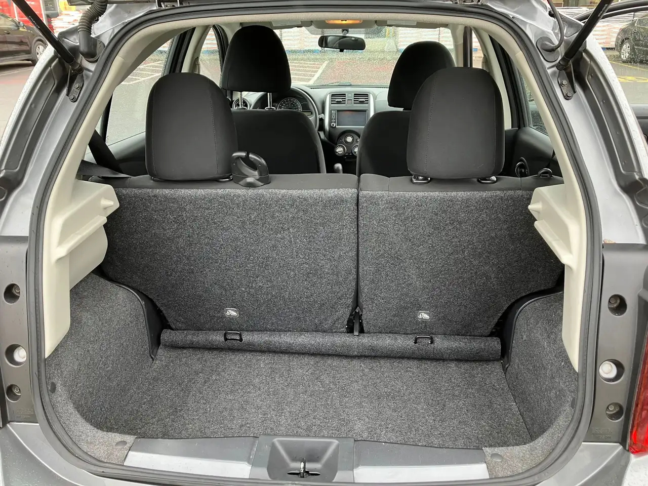 Nissan Micra снимка Nissan Micra