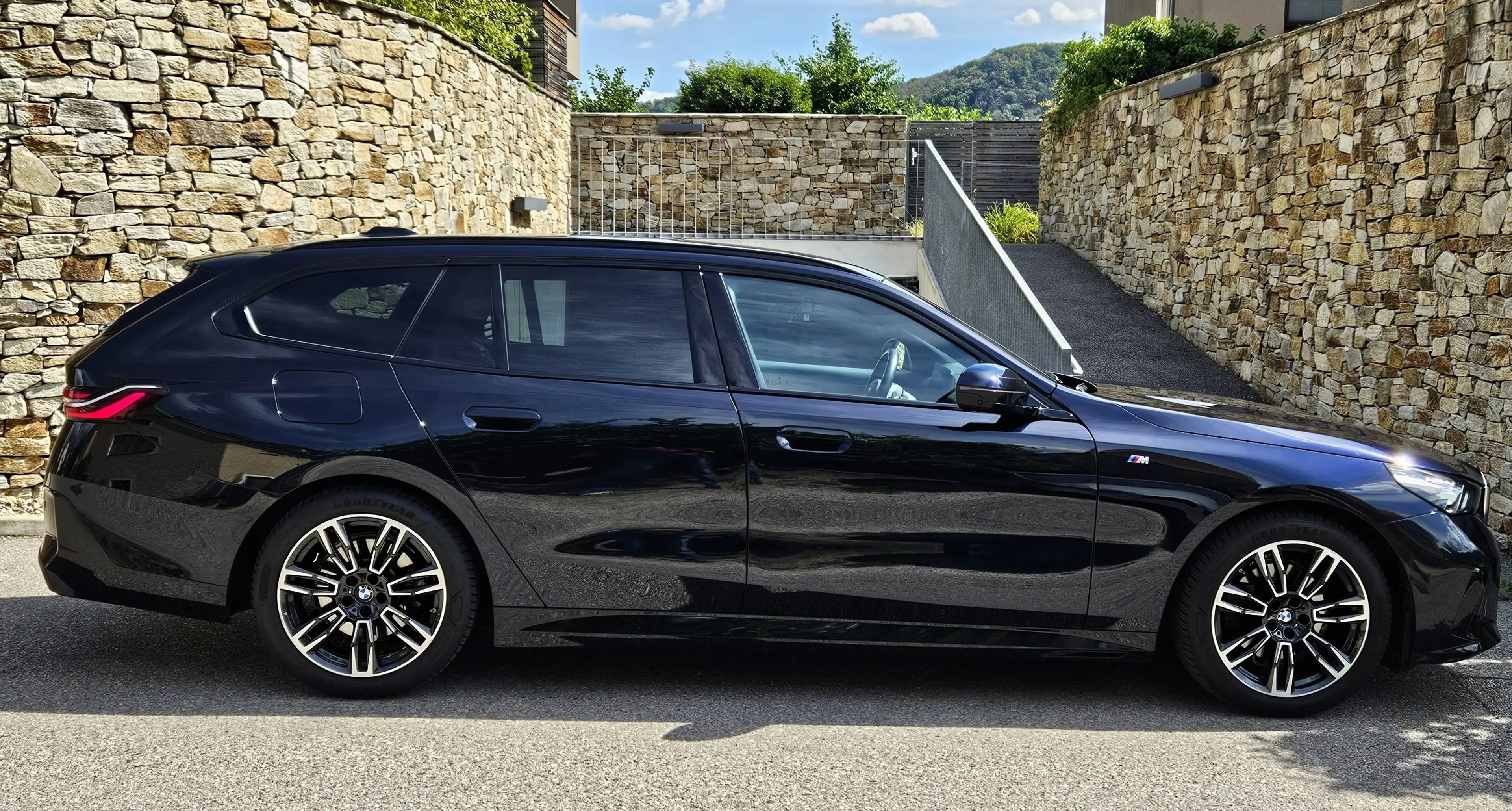 BMW 520 d Touring MHEV Aut.*M-Paket*Memory*Harman Kardon* — photo 7