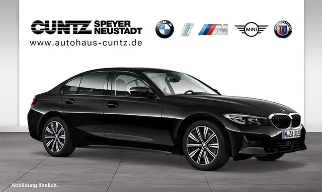 BMW 3 Series view 8