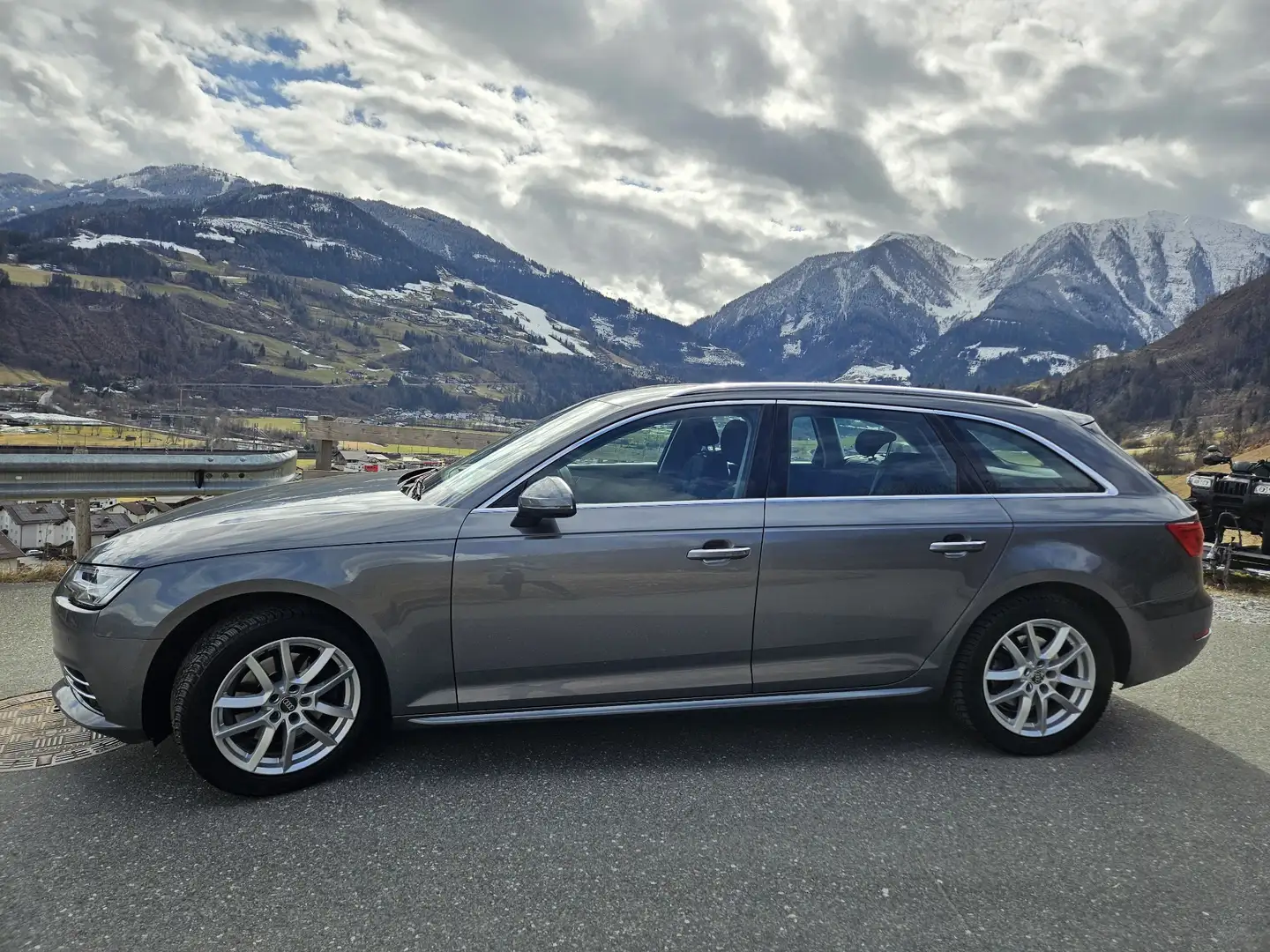 Audi A4 Avant 2,0 TDI - 2