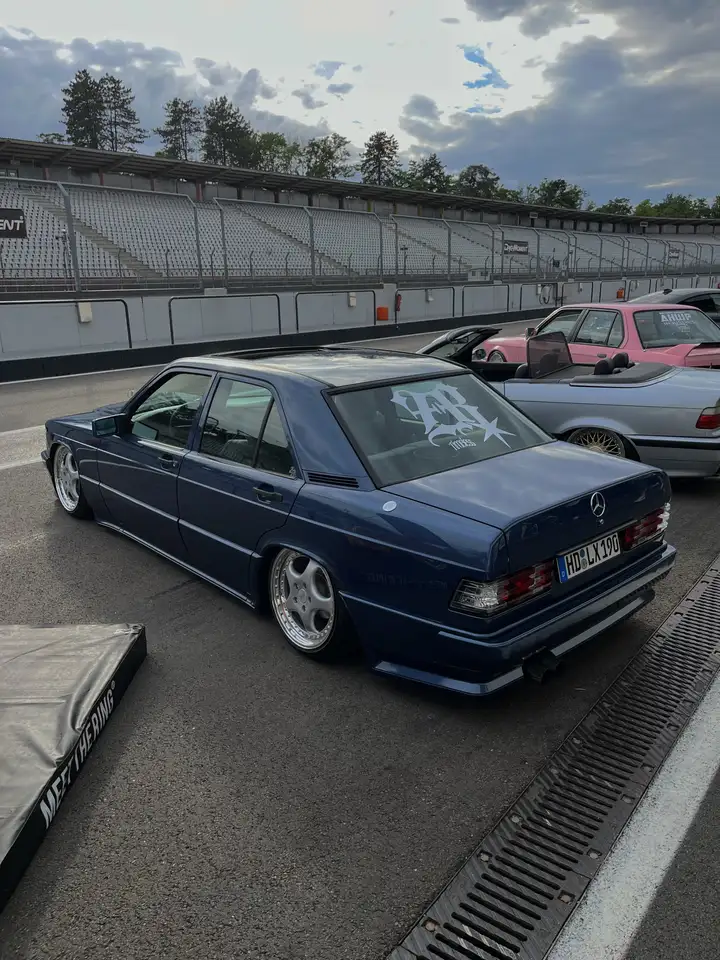 Mercedes-Benz 190 E 1.8 / Airride / Motor Revidiert / Rostfrei, foto 3