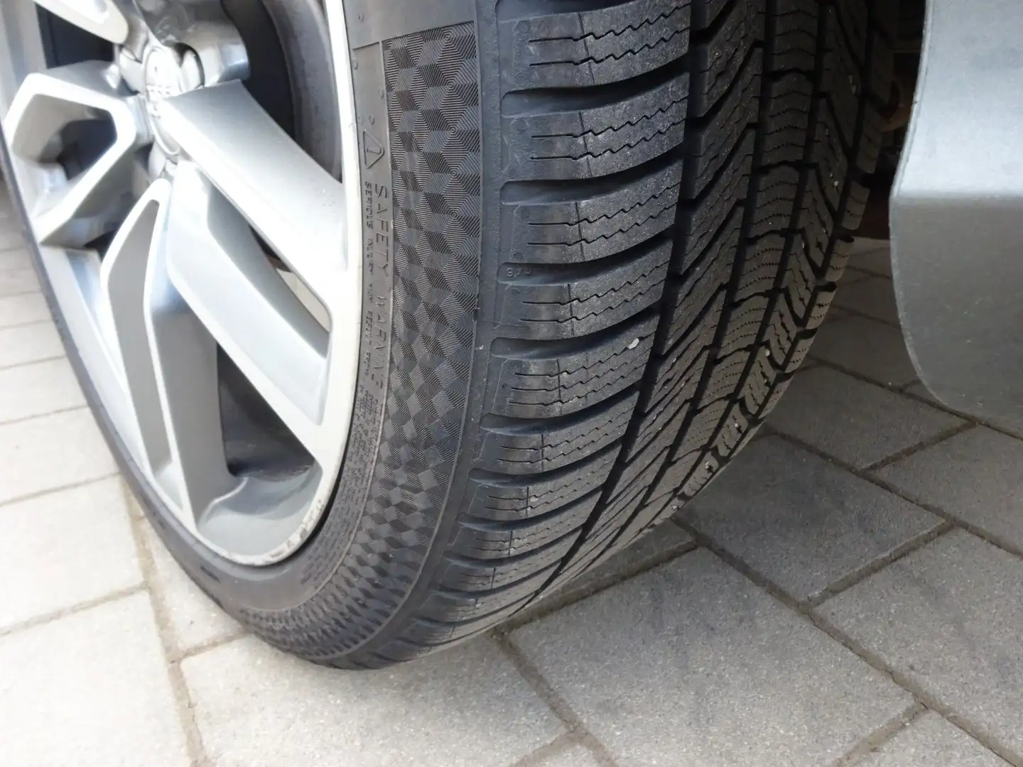 Audi SQ5 3.0 TDI competition quattro/Euro 6 Grau - 2