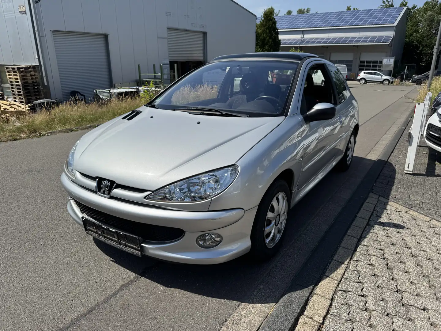 Peugeot 206 Quiksilver - HU Neu - 2. Hand Zilver - 1