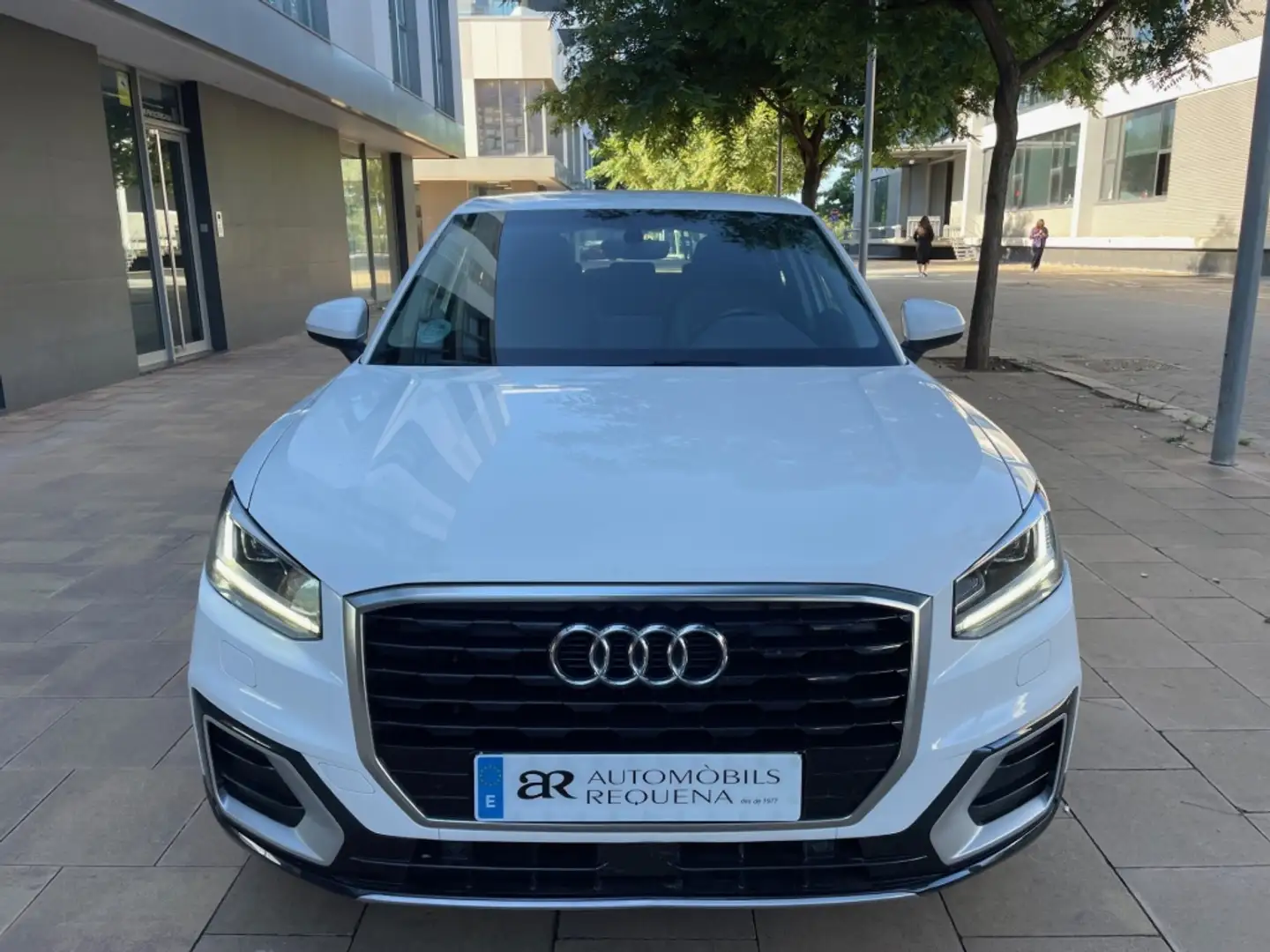 Audi Q2 35 TDI Design S tronic 110kW Weiß - 2