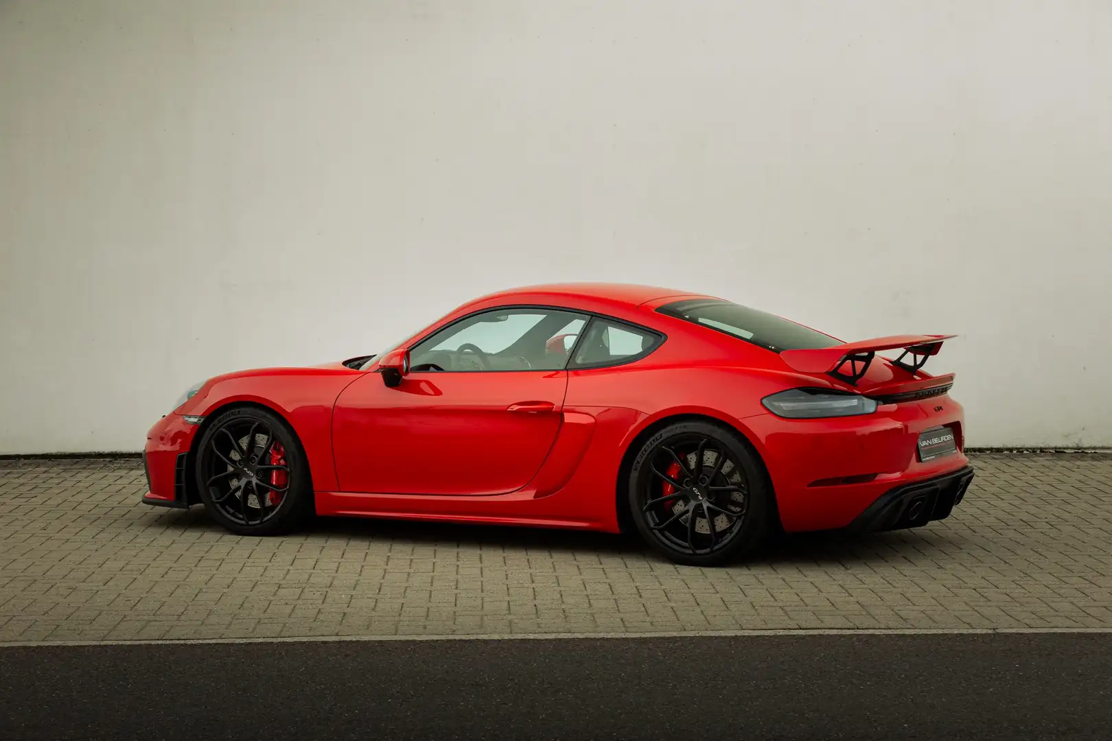Porsche Cayman 718 Cayman GT4 Rouge - 2