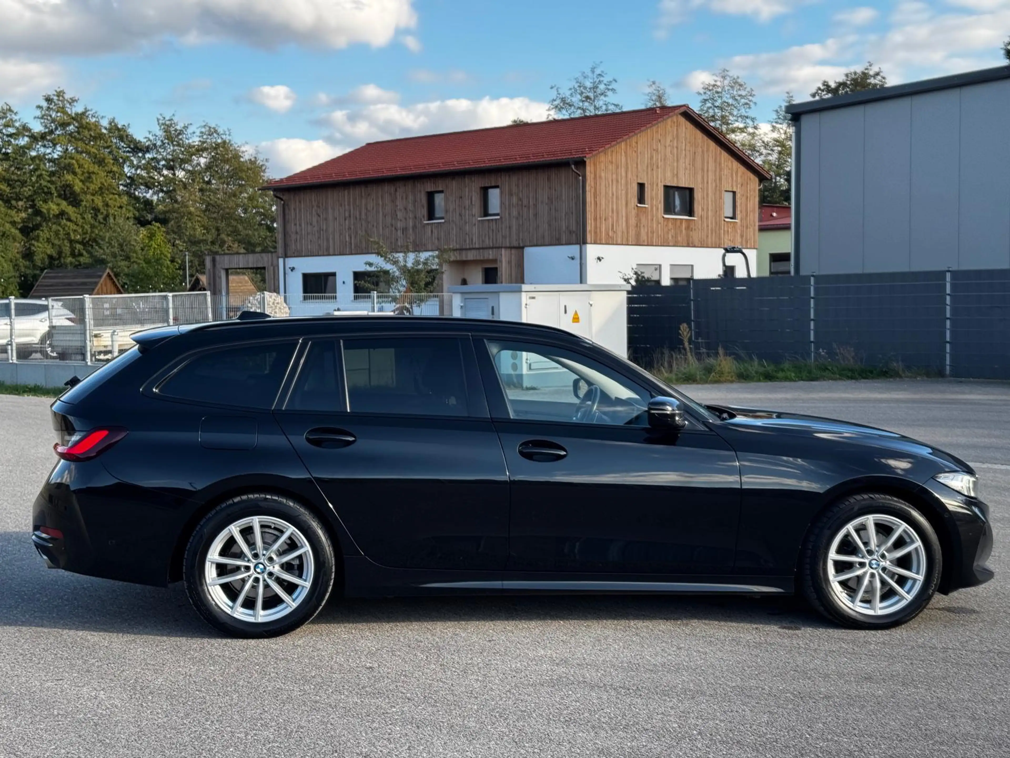 BMW 318 d LED/Memory/Kamera/Shadow-Line/1Hand — photo 8